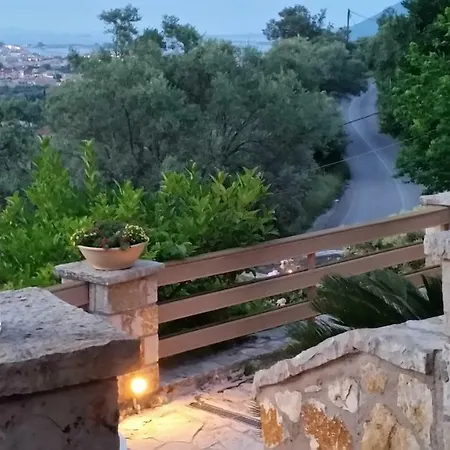 Aloe Βίλα Απόλπαινα