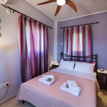 Aloe Villa Apolpaina